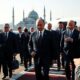 delegacao-russa-sem-putin-chega-a-istambul-para-dialogo-com-zelensky-em-meio-a-criticas