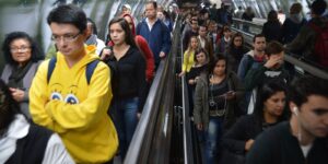Falha de sinalização afeta trens da Linha 1-Azul em SP