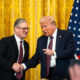 Trump marca um chá (com tarifas) com o Reino Unido (Imagem: Washington Post)