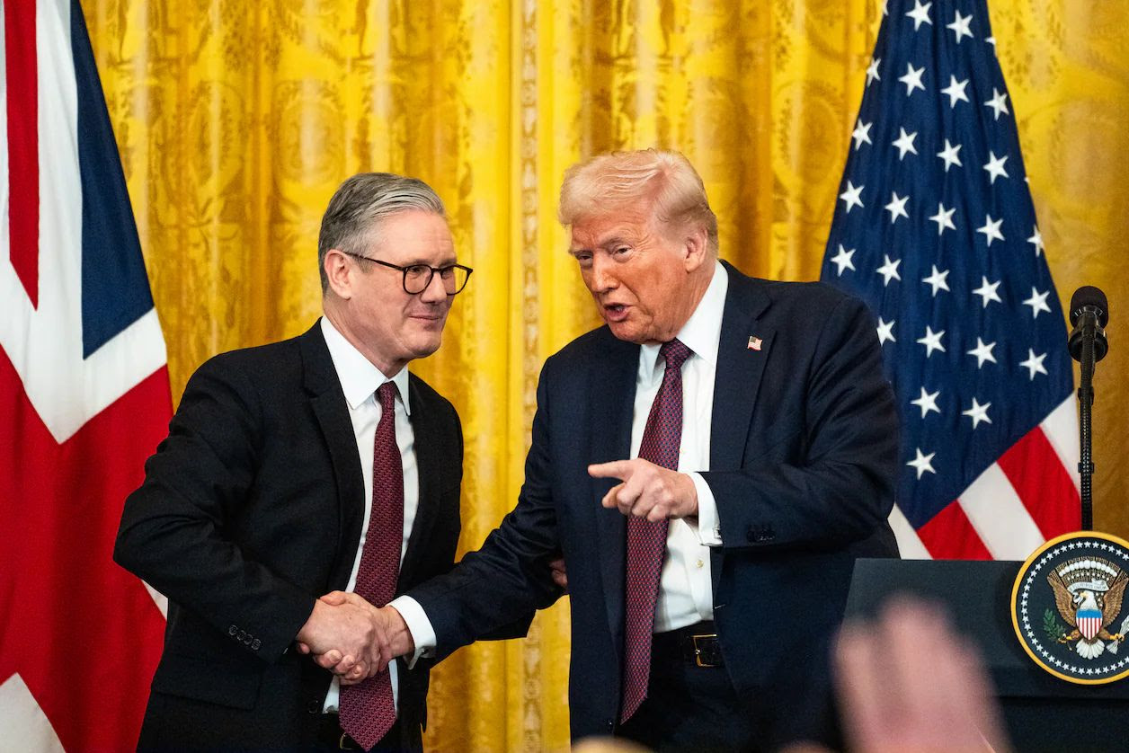 Trump marca um chá (com tarifas) com o Reino Unido (Imagem: Washington Post)
