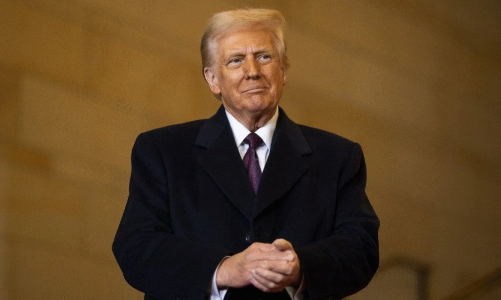 Trump Visita Centro de Detenção Polêmico na Flórida: O "Alcatraz dos Jacarés"