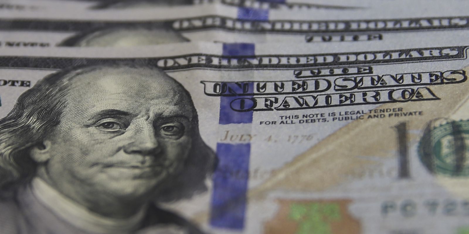 Dinheiro de Brasileiros no Exterior Totaliza US$ 654,5 Bilhões em 2024