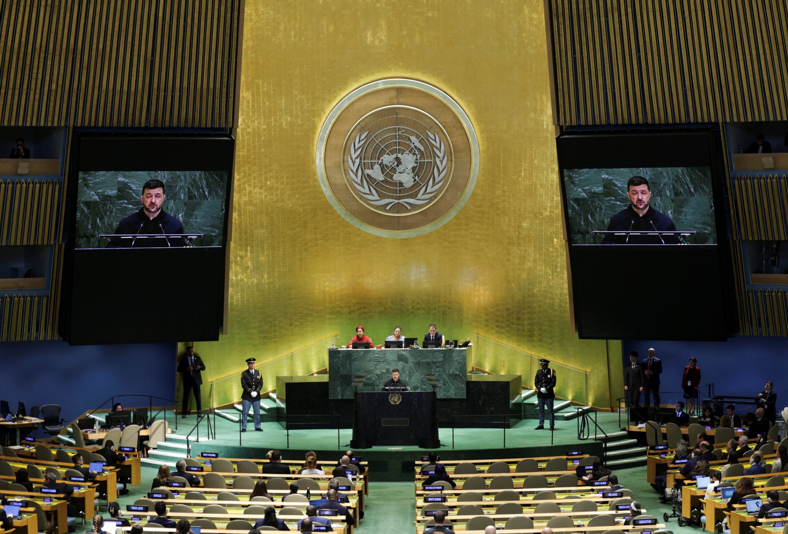 Zelensky na ONU: A corrida armamentista e o papel da Ucrânia