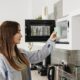 Como Desativar os Alertas Sonoros do Micro-ondas: Um Guia Prático para Consumidores